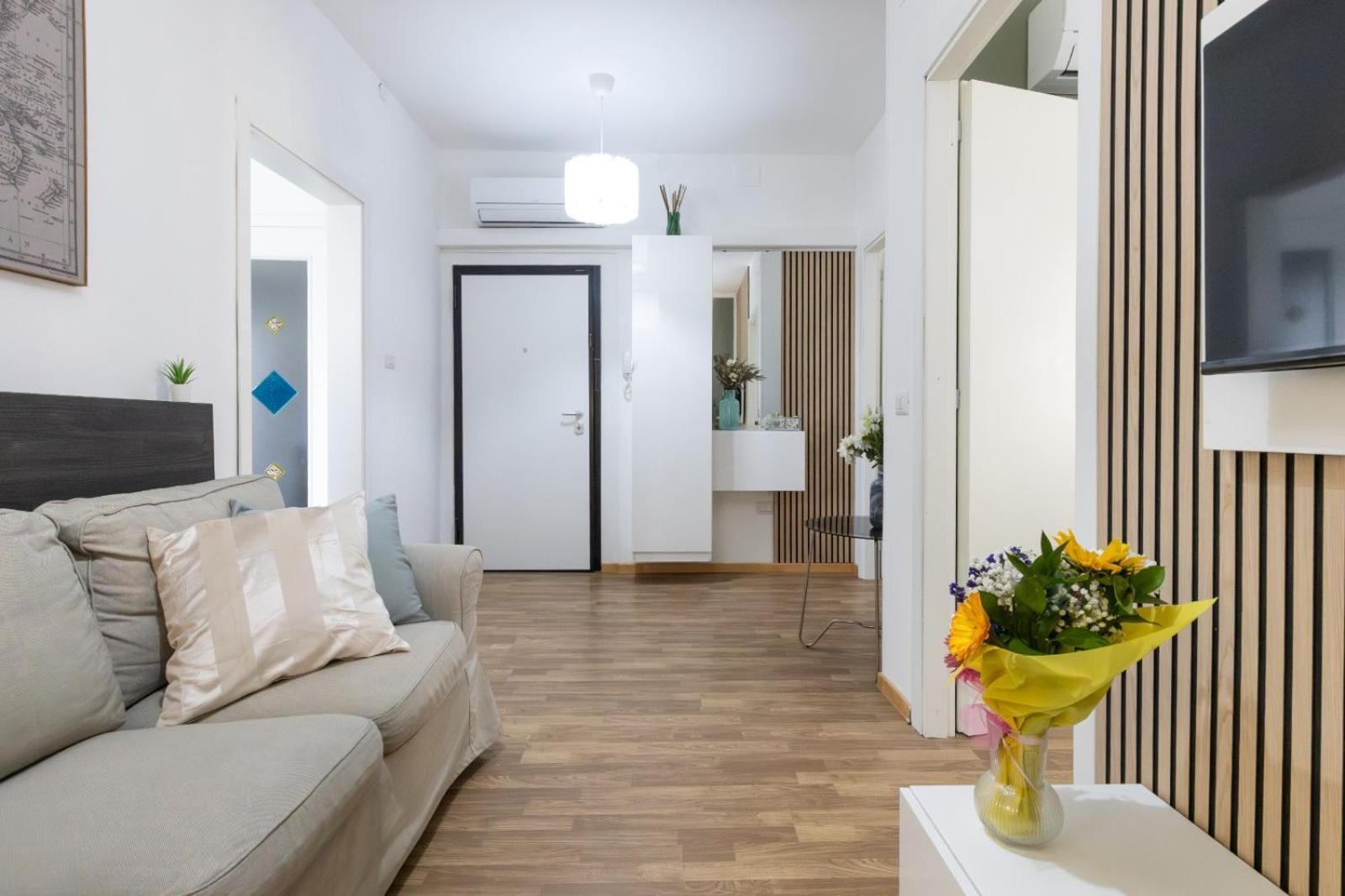 Mariposa Apartment Livorno Luaran gambar